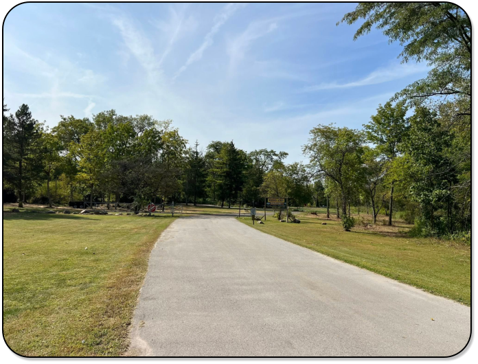 Picninc table near the pond at M & M Outdoors Campground.